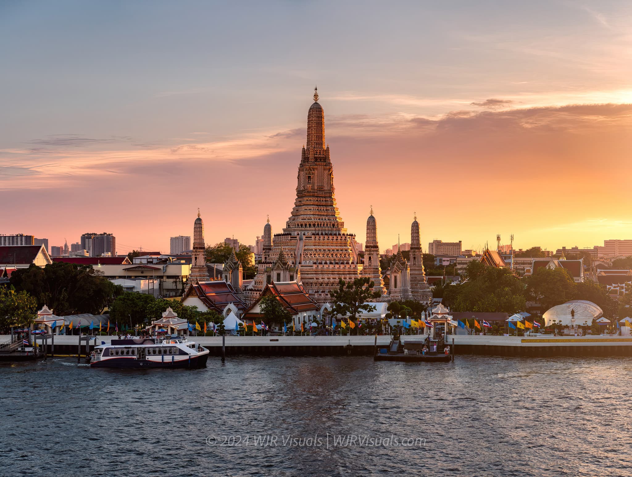 Wat Arun temple beside the Chao Phraya River